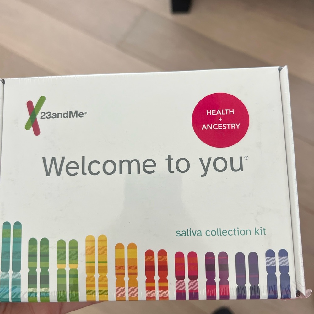 23andMe Saliva Collection Kit